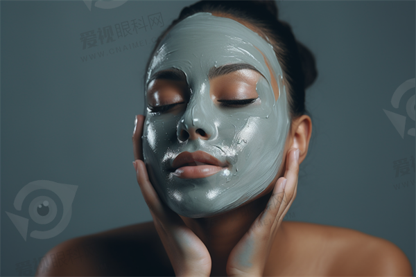 南宁面部提升公开透明的价格详情，定制化生物支架面部提升价格116893元起，内窥镜拉皮价格165150元起