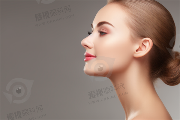 成都美辰星耀医疗美容门诊部推出限时优惠活动，玻尿酸丰太阳穴原价2980元起，现在仅需1980元起，优异体验等你来享受！